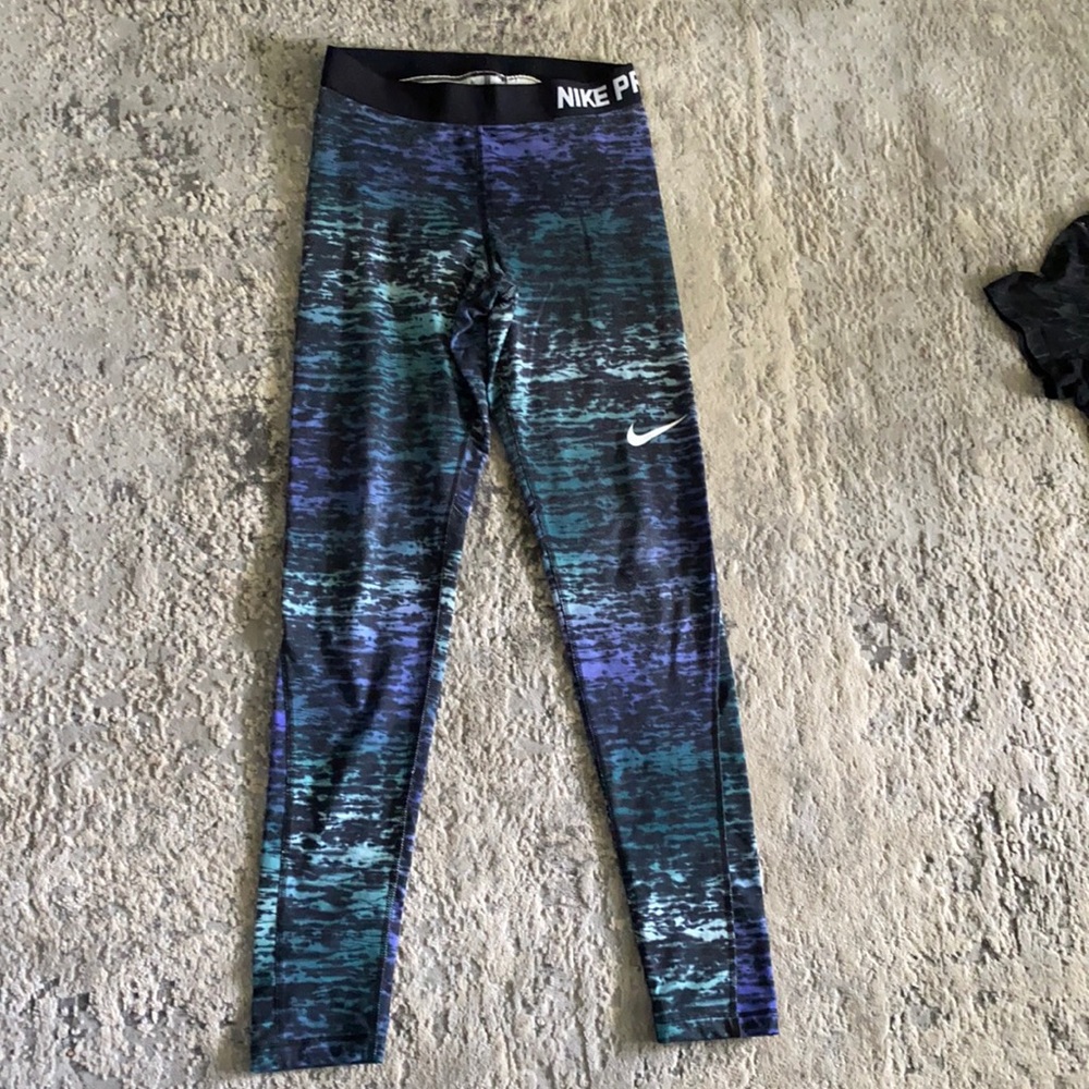 Nike Leggings. Small.